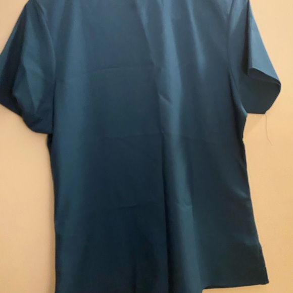 Wink brand scrub top - Picture 1 of 4